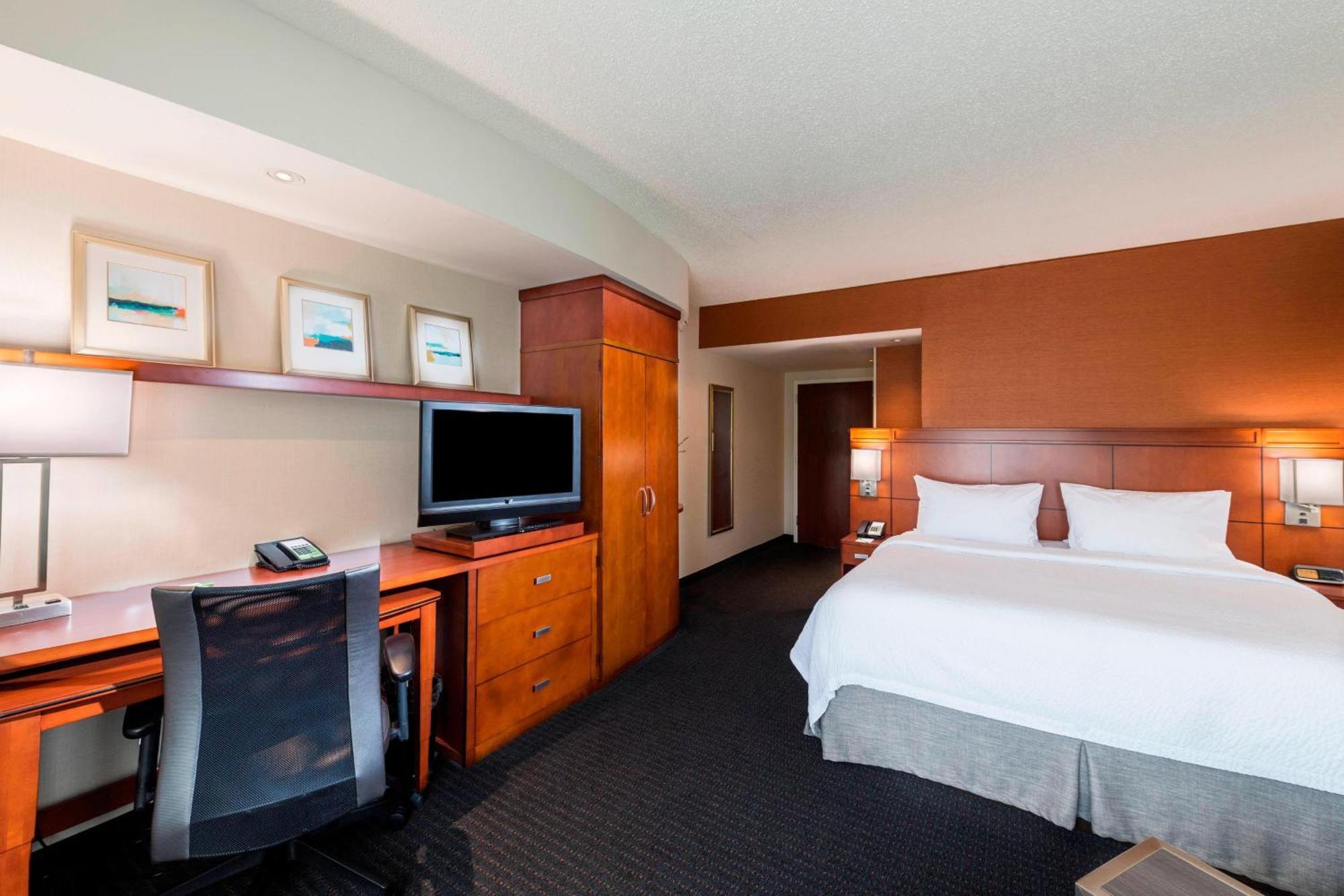 Courtyard By Marriott Atlanta Buford Mall Of Georgia Экстерьер фото